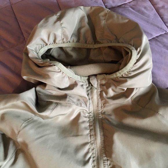 Flex’n wind breaker - Picture 2 of 4